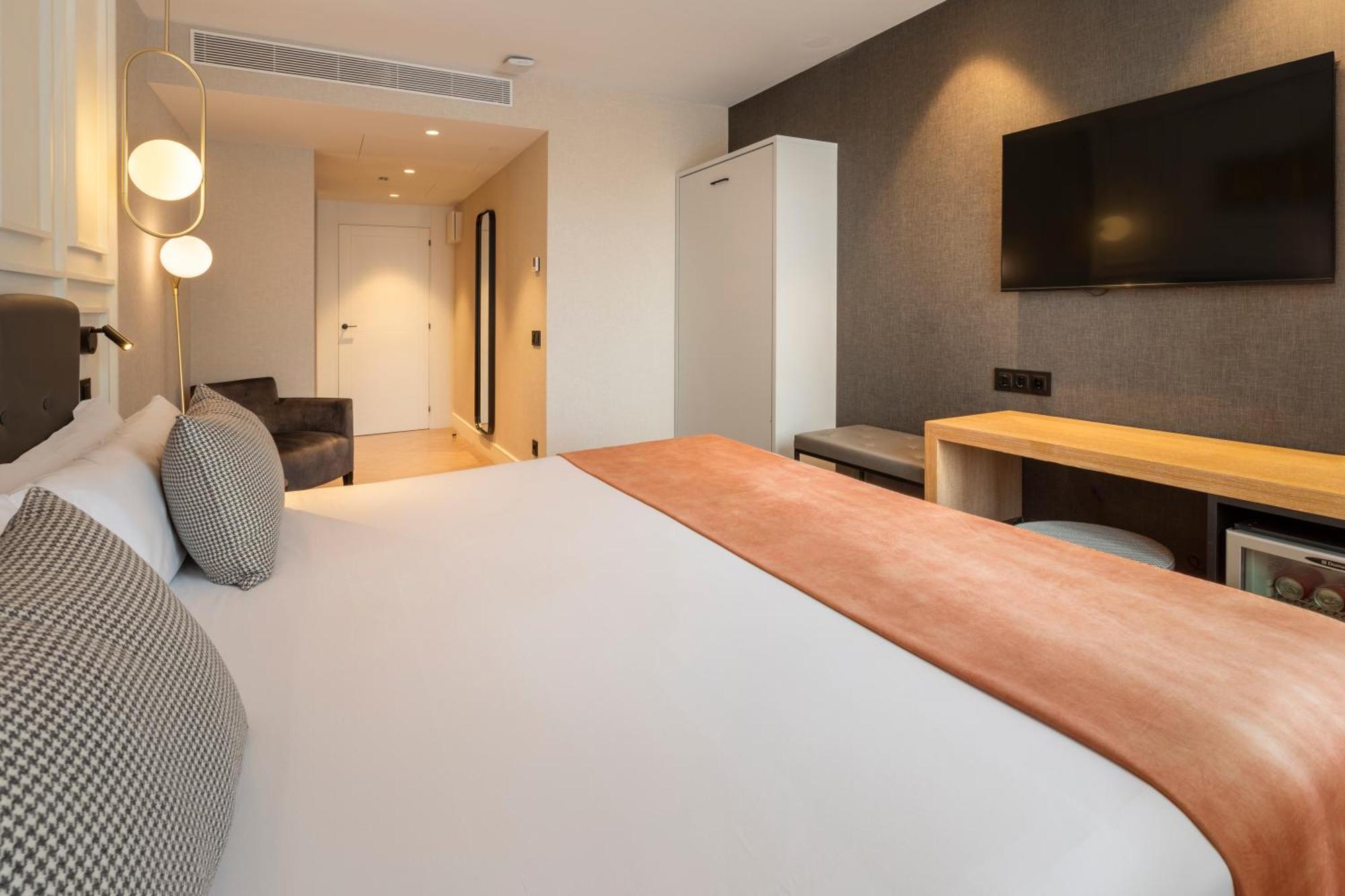 Catalonia Goya Hotel Madrid Bagian luar foto