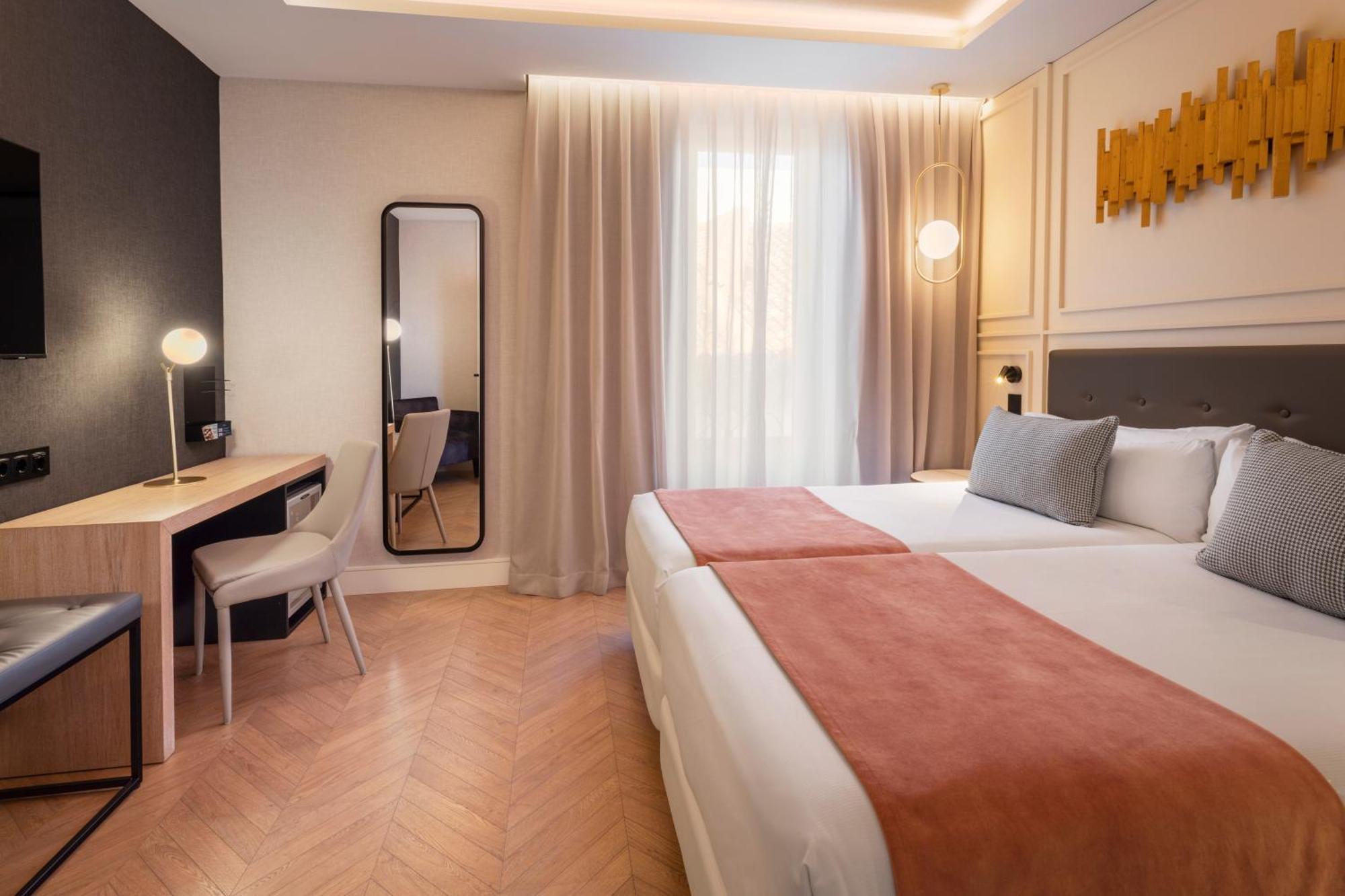 Catalonia Goya Hotel Madrid Bagian luar foto