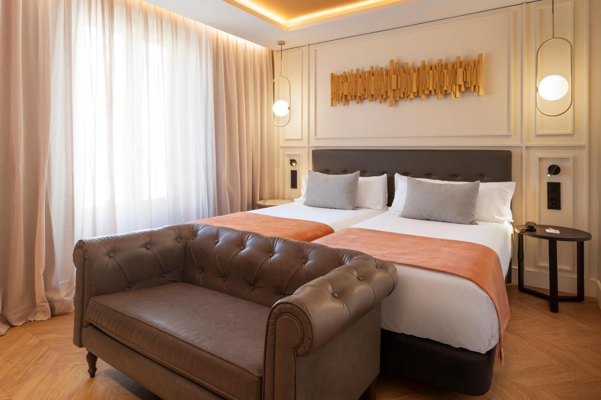 Catalonia Goya Hotel Madrid Bagian luar foto